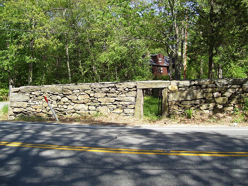 File:Glocester Town Pound Rhode Island.jpg