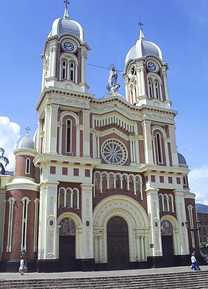 Iglesia de Nuestra Señora del Rosario-Bello.JPG