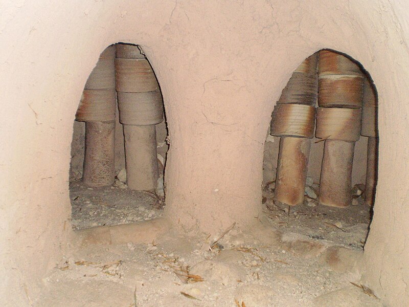 File:Inside view of Ohgama kiln(Motoyashiki-higashi No.1kiln, front).JPG