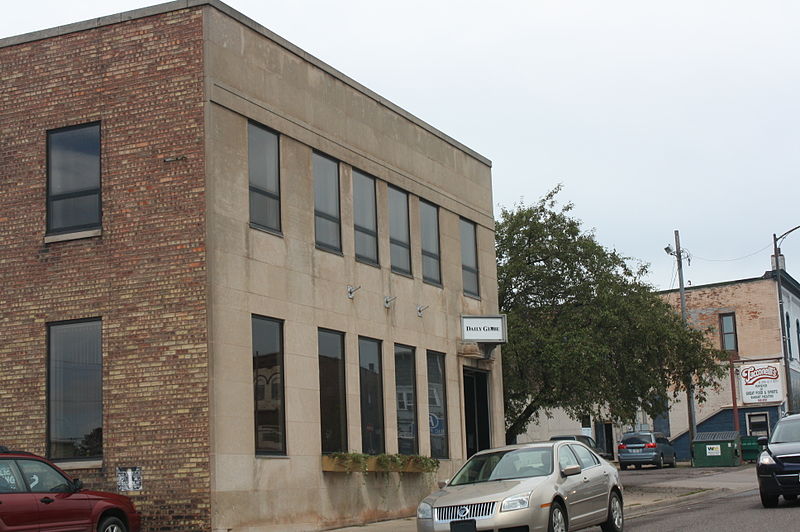 File:Ironwood Michigan Daily Globe Building.jpg