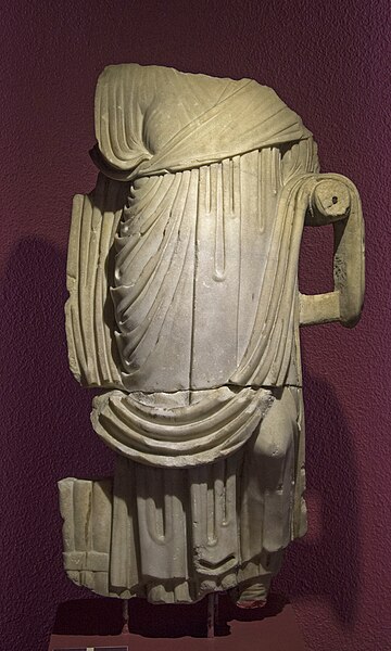 File:Izmir Museum Byzantine statue 2452 1.jpg