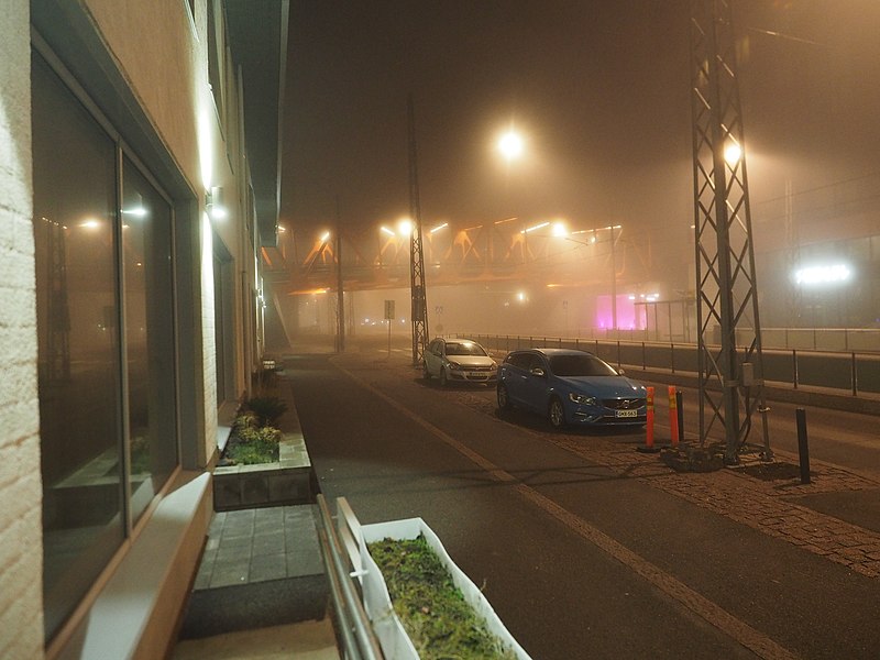 File:Jätkäsaari on a foggy night.jpg