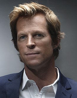 JONTY RHODES.jpg