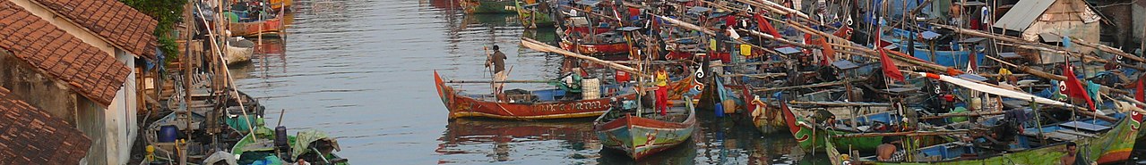 Jobokuto Fishermen Village, Jepara, Central Java - panoramio (1) (cropped).jpg