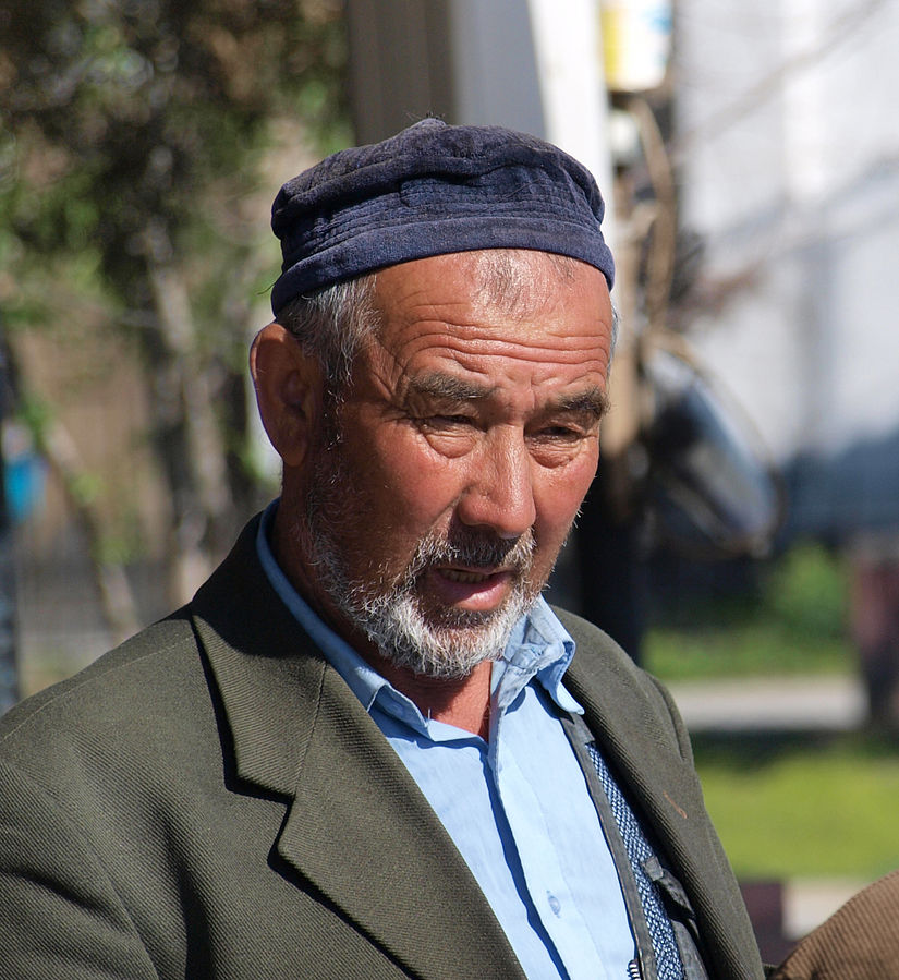 Турки казахи. Фото пожилых мужчин казахов. Kazakh people. Kazakh man with old House. Man jpg.