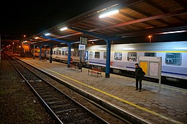 Peron 4. Pociąg PKP Intercity