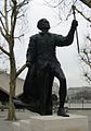 Laurence Oliver statue South Bank.jpg