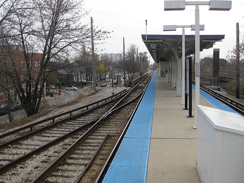 File:Looking south at the South Boulevard switch.jpg