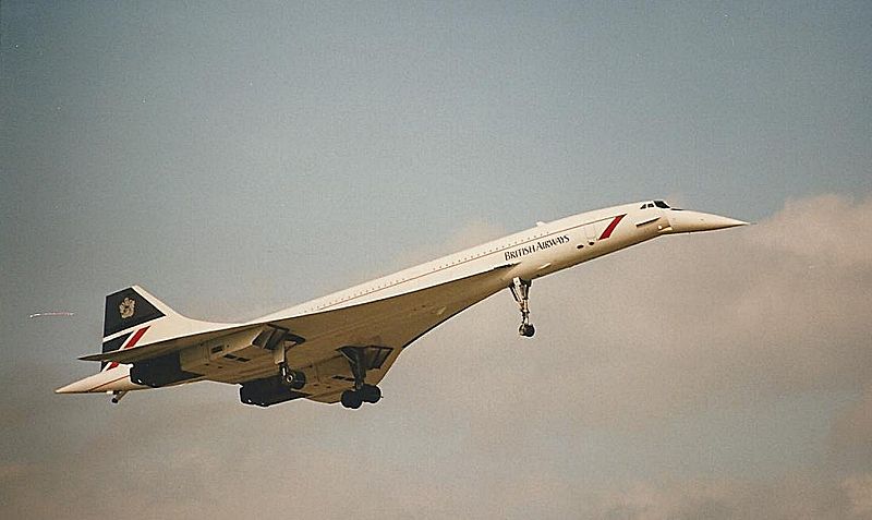 File:Loveley landing shot of Concorde at LBA (8113916714) (2).jpg