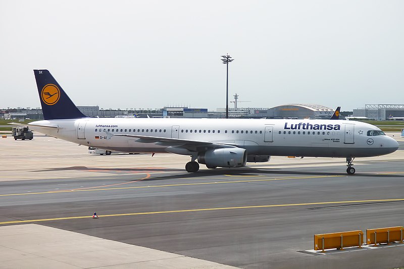 File:Lufthansa, D-AISK, Airbus A321-231 (16270700669).jpg