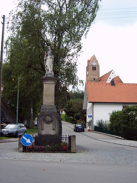 Marienstatue kirche leeder