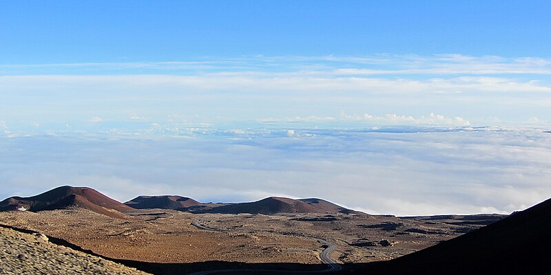 File:Mauna Kea Access Rd and Cinder Cones, Mauna Kea (503895) (21769115935).jpg