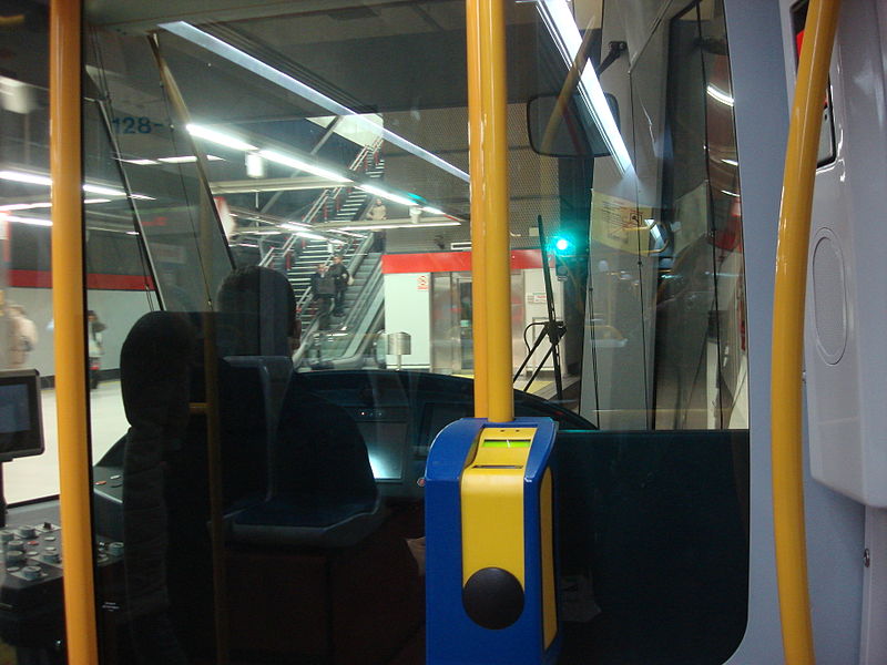File:Metro Ligero de Madrid 228.jpg