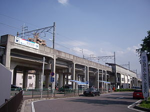 Minami Anjo Station rotaciantaj 2008.jpg