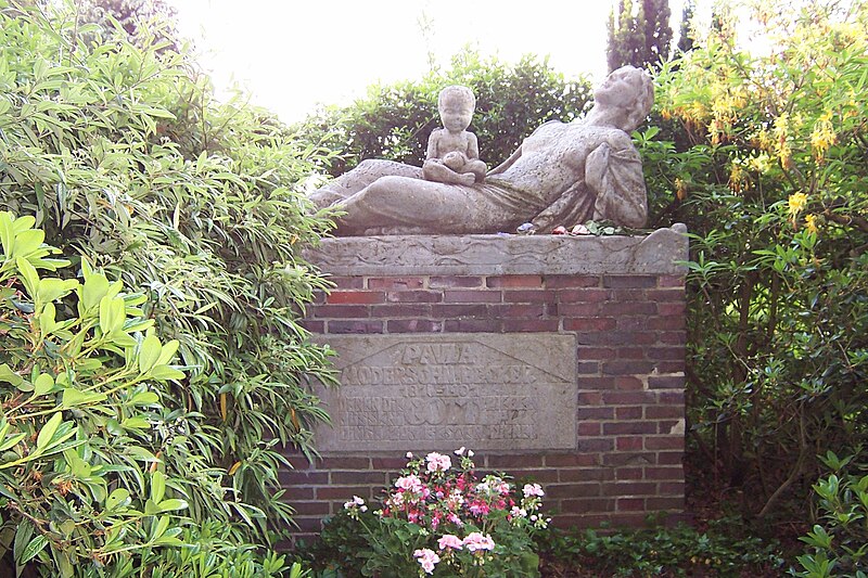 File:Modersohn Grave.JPG