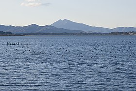 霞ヶ浦と筑波山