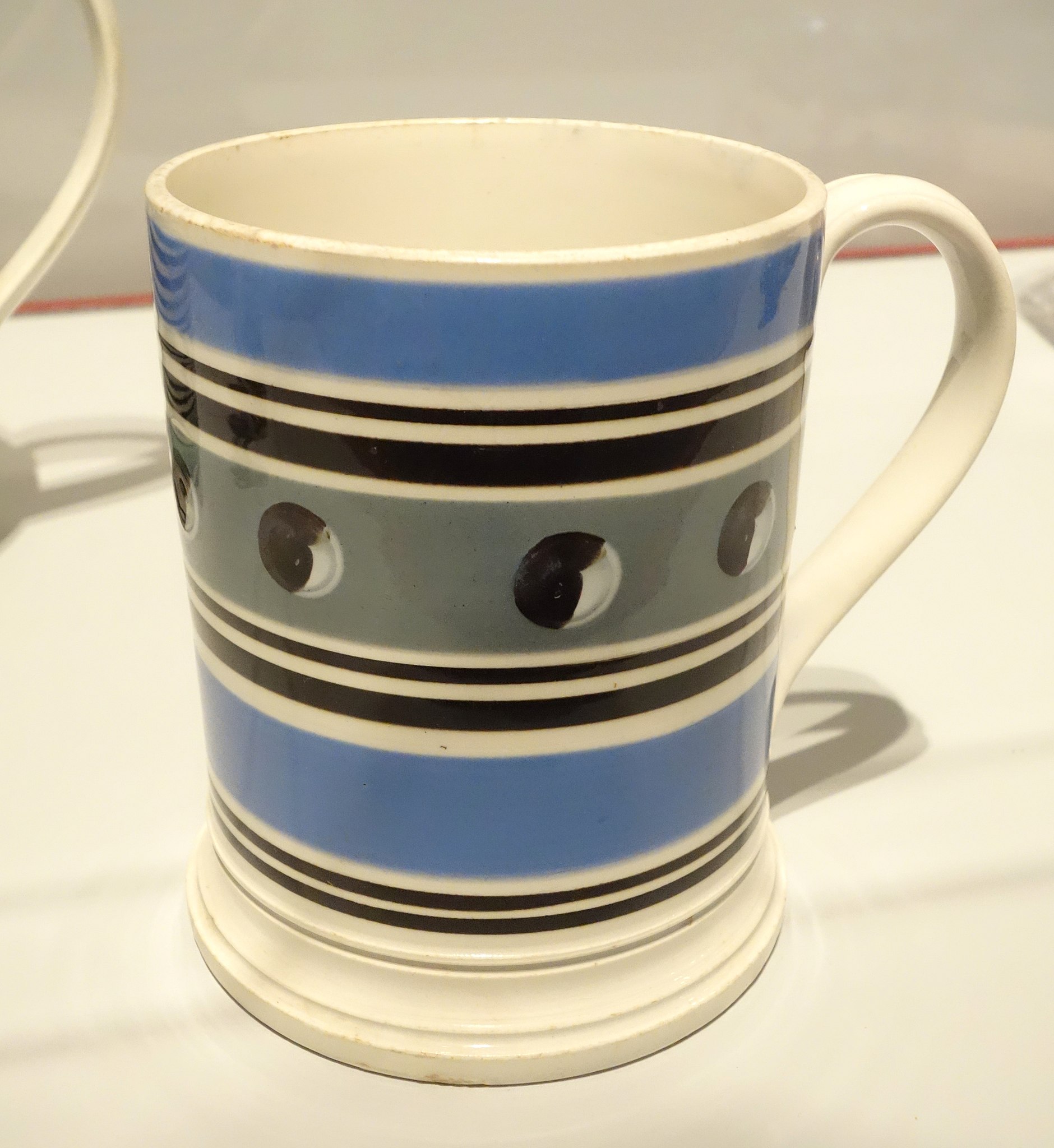 File:Paper cup making machine.jpg - Wikimedia Commons