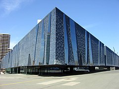 Edificio Fórum (2000-2004), de Jacques Herzog y Pierre de Meuron