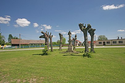 Statue de saint Jean Népomucène.