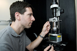 <span class="mw-page-title-main">Atomic de Broglie microscope</span>