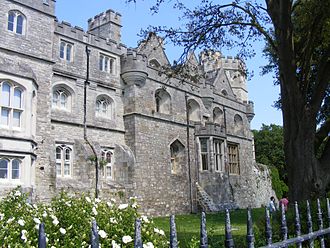 North wing of the castle in 2008 Netley Castle, 2008, 1.jpg