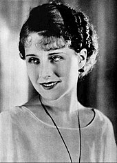 Norma Shearer Norma Shearer 1926.jpg