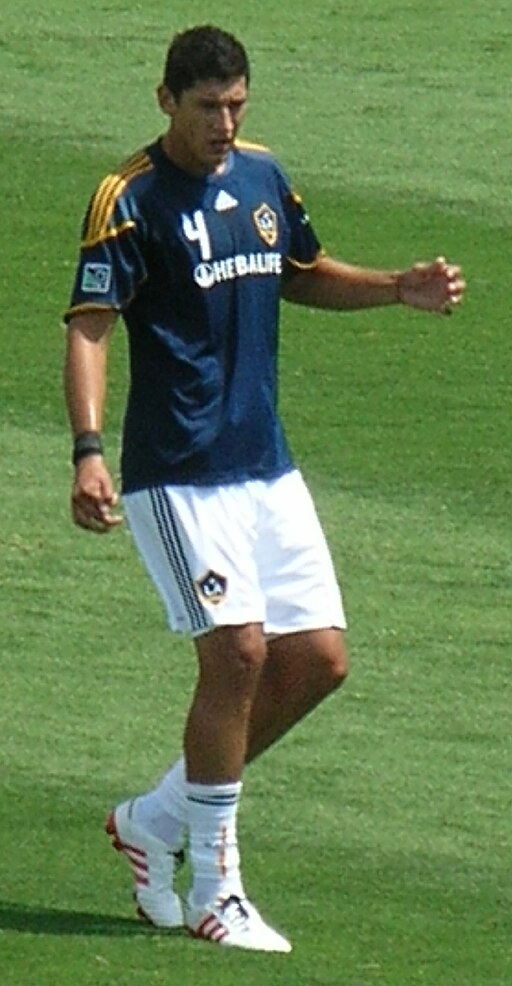 Omar Gonzalez at Galaxy at Earthquakes 2010-08-21 2