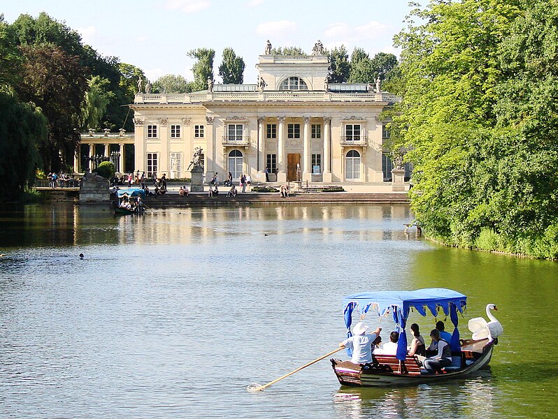 File:Palace on the Water, Łazienki Park, Warsaw.jpg