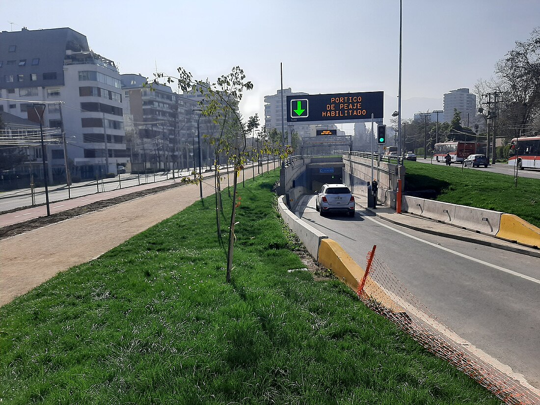 Autopista Vespucio Oriente