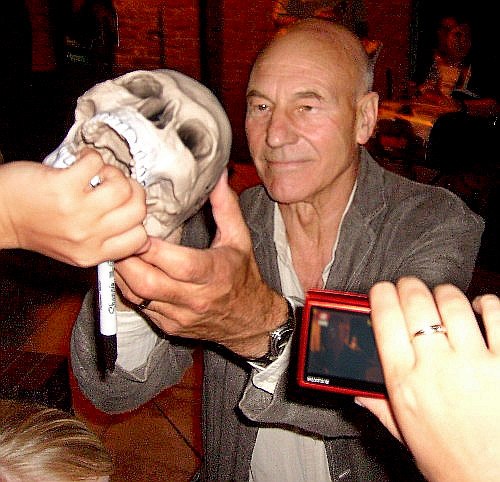 Stewart signing autographs following a production of Hamlet at the RSC in July 2008