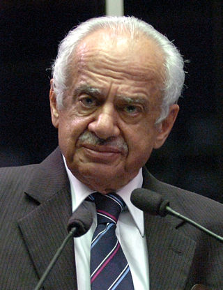 <span class="mw-page-title-main">Pedro Simon</span> Brazilian politician and lawyer