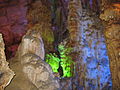 Stalagmites dans une des grottes du parc