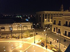 Hermosillo.Hermosillo'nun tarihi merkezindeki Plaza Bicentenario'nun görünümü.