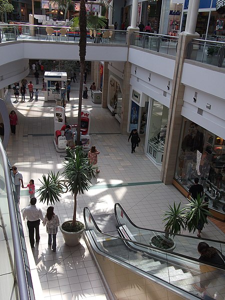 File:Plaza Mall Tobalaba. - panoramio (4).jpg