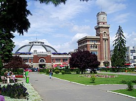 Markthalle und Uhrenturm