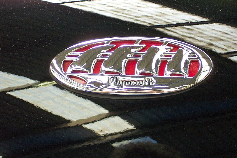 File:Plymouth bonnet badge (5179129159).jpg