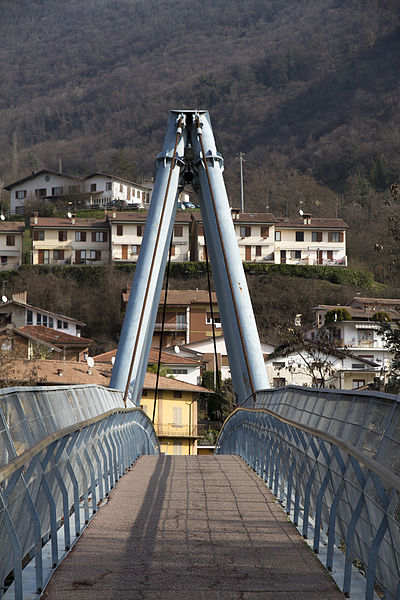 File:Ponte pedonale Vobarno 2.jpg