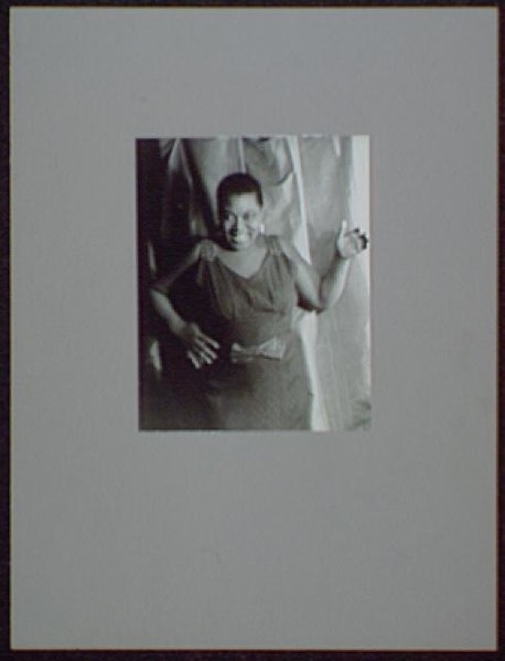 File:Portrait of Bessie Smith LCCN2004663577.jpg