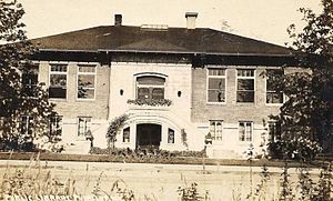 Puyallup - Carnegie Library.JPG