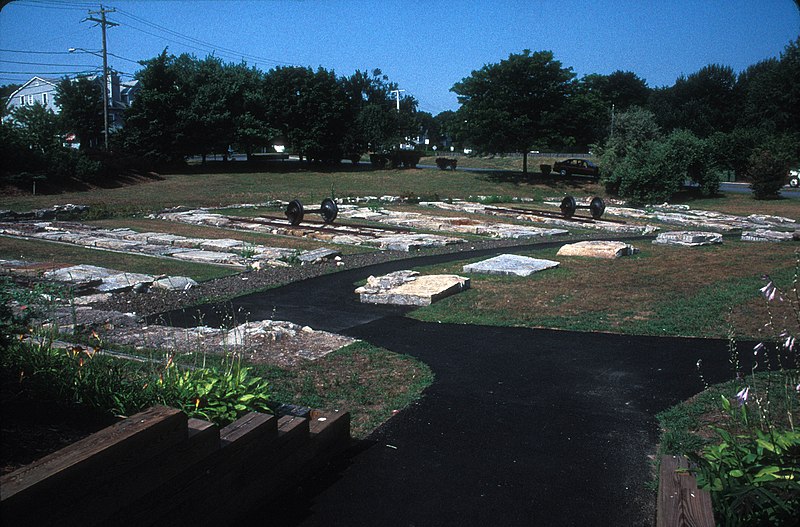 File:ROUNDHOUSE OF THE CONNECTICUT VALLEY RAILROAD.jpg