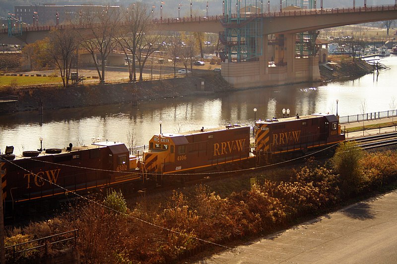 File:Railroad-Saint-Paul-2006-11-04.jpg