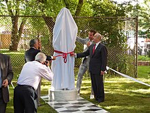 Unveiling of Riflessi Monument Riflessi Unveiling.jpg