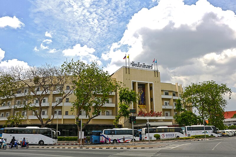 File:Royal Rattanakosin Hotel.jpg