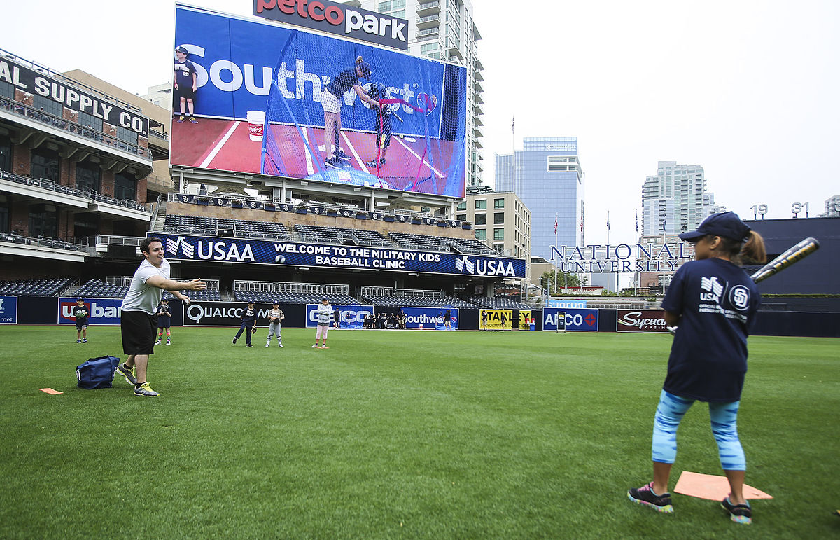 Padres host 50 kids at USAA's baseball camp