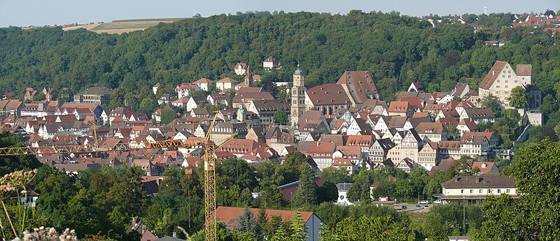 File:Schwäbisch Hall - Altstadt - Ansicht von SW (1).jpg