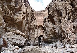 Shah Abbas Arch Dam (Tagh E Shah Abbas), Tabas fylke, Sør-Khorasan-provinsen, Iran (2011)