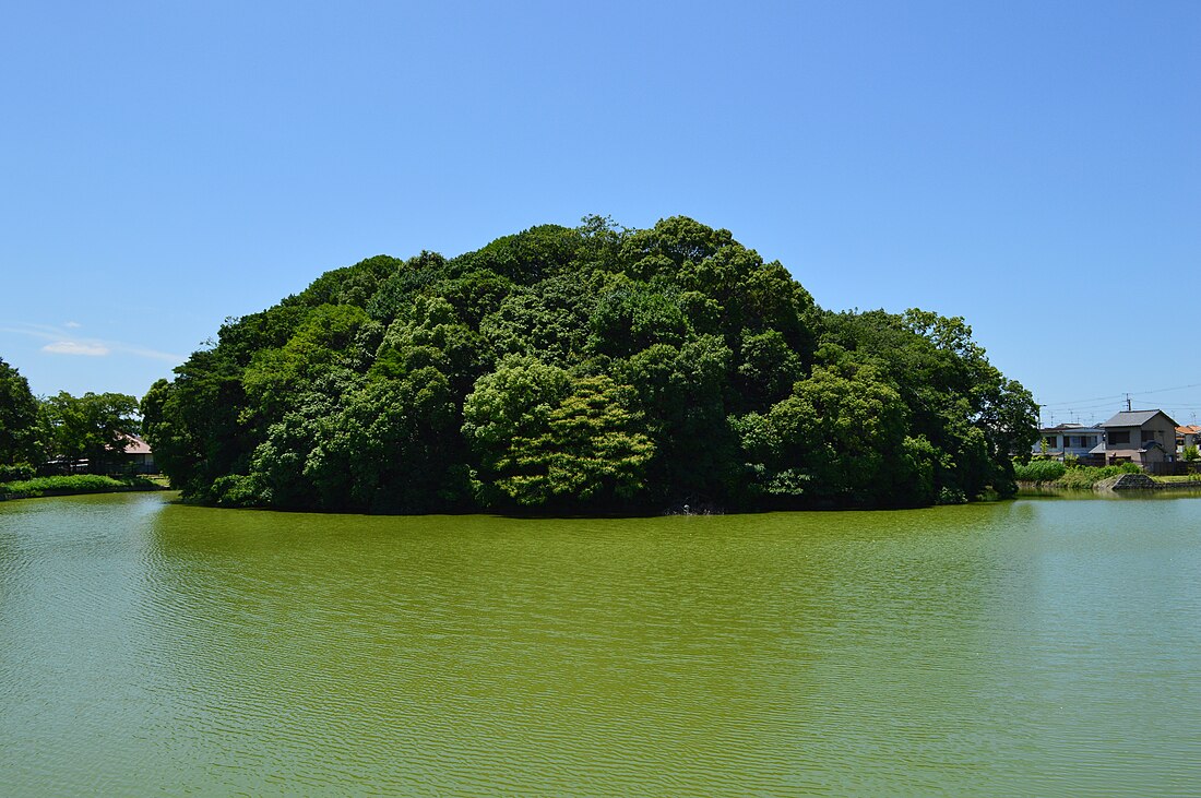 島泉丸山古墳