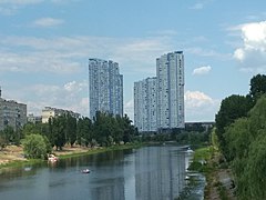 Sobornosti Avenue 21V from Rusanivskyi Canal.jpg