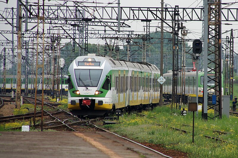 File:Stadler FLIRT - Koleje Mazowieckie(1).JPG