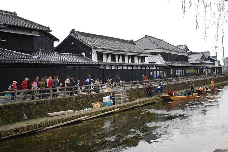 File:Storehouse along Uzuma river,tochigi-city,japan.jpg